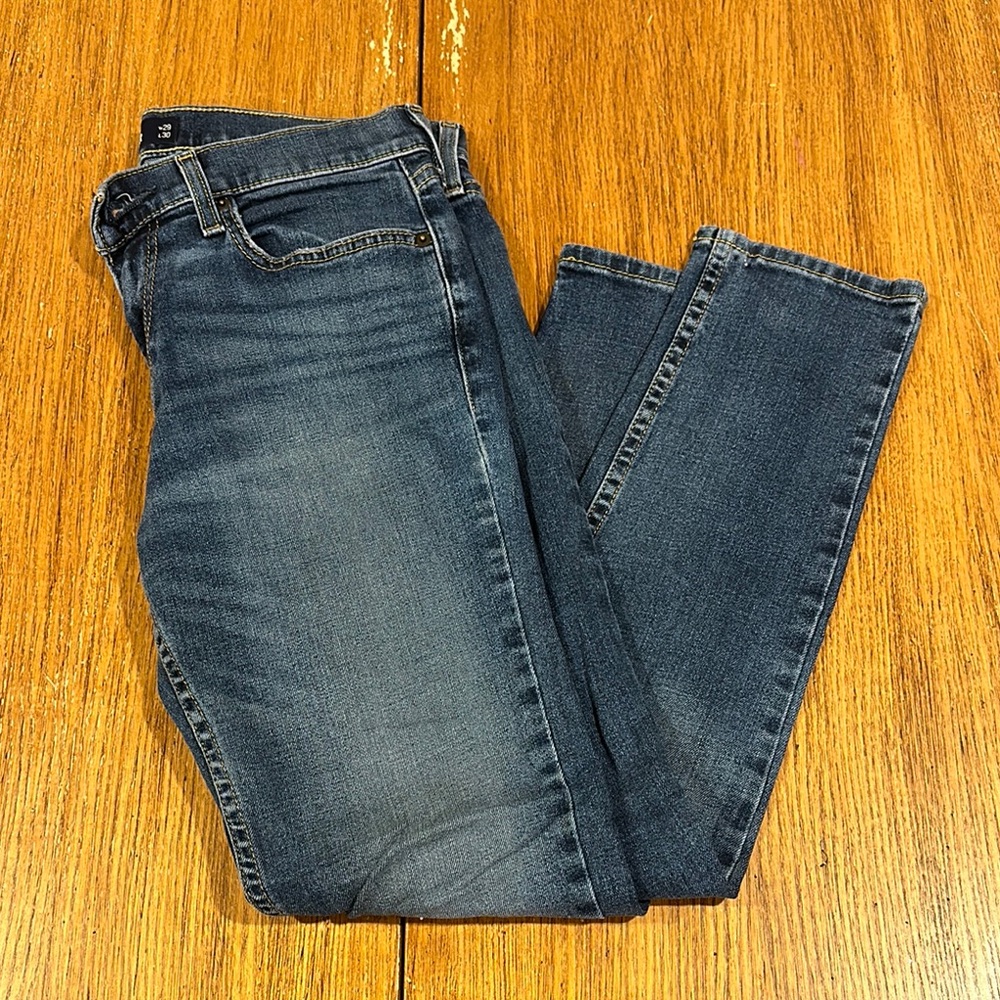 HOLLISTER Men’s Dark Washed Skinny Jeans